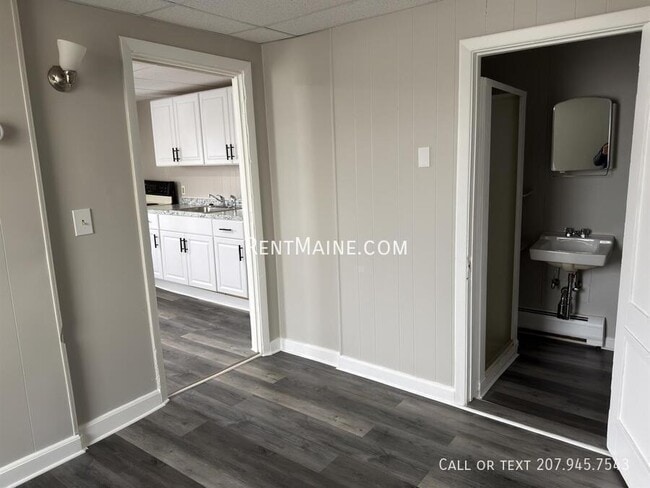 Building Photo - 124 York St