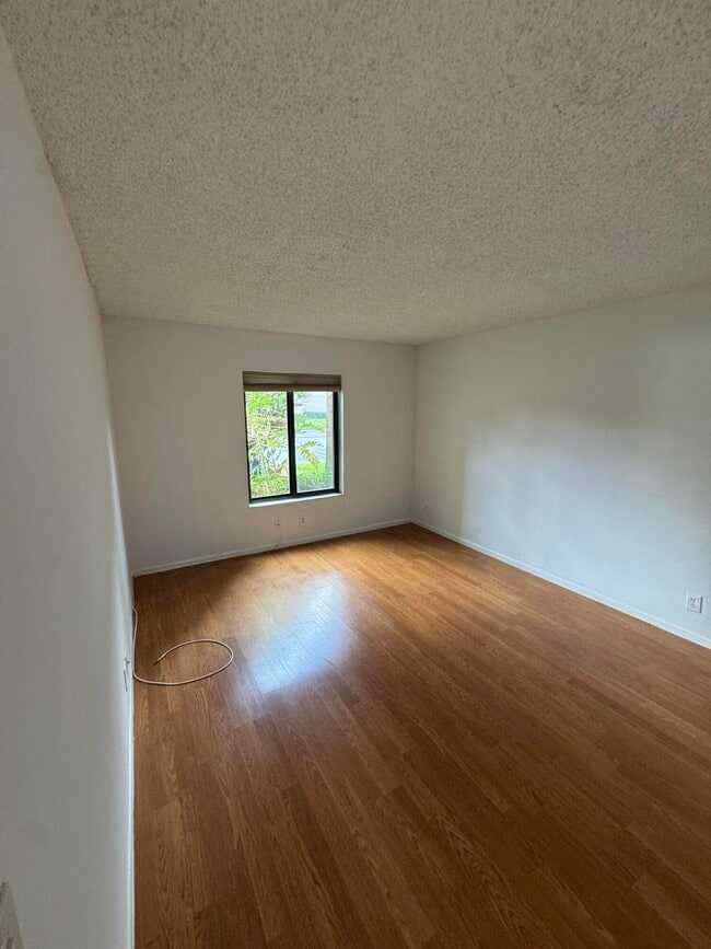 Building Photo - 603 Sea Pine Way