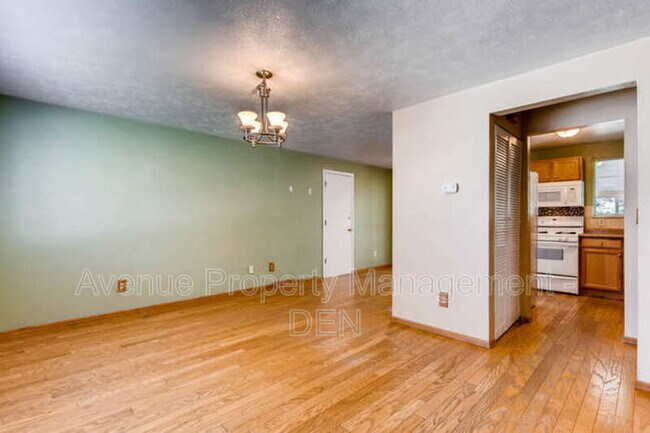 Building Photo - 4017 E Caley Pl