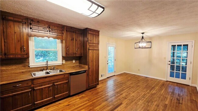 Foto del edificio - 103 Westland Ct