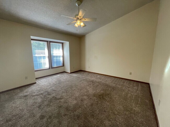 Foto del edificio - Nice 2 bedroom, 2 bath duplex