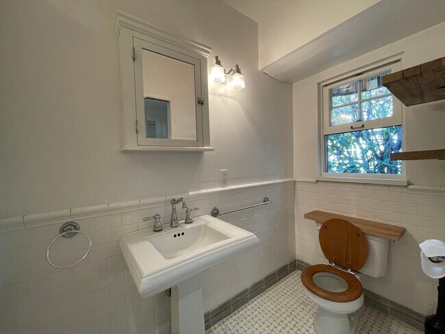 Bathroom - 141 Wilton Dr
