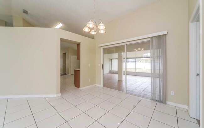 Building Photo - 1440 Bradwell Dr