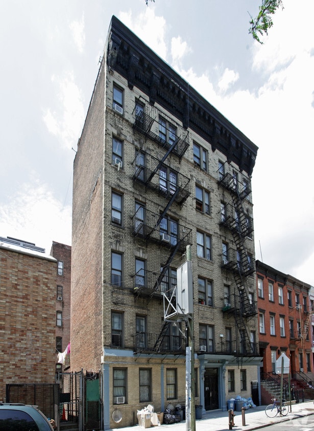 Primary Photo - 750 Driggs Ave