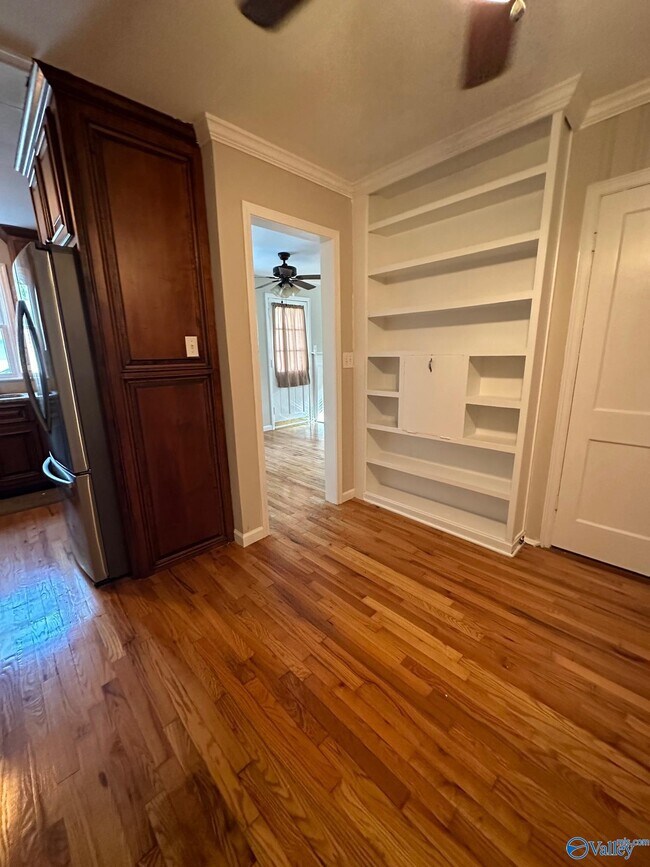 Foto del edificio - 2711 Evergreen St SE