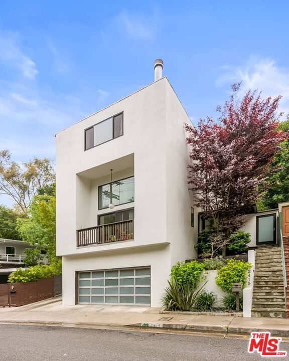 Foto principal - 2415 Laurel Pass Ave