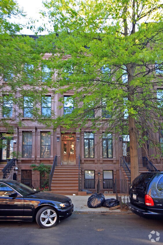 Foto principal - 117 W 132nd St