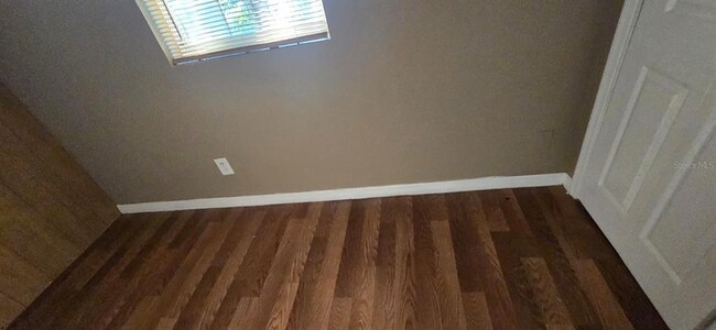Building Photo - 6221 Woodhaven Dr
