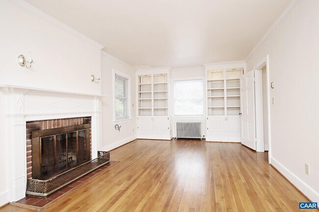Foto del edificio - 2323 Fontaine Ave Ext