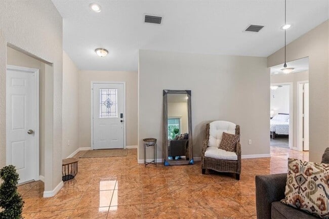 Building Photo - 1356 Haverford Ln