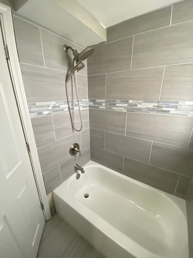 Foto del edificio - 3819 Melville Ave