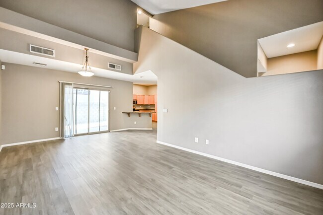 Building Photo - 8053 W Waltann Ln