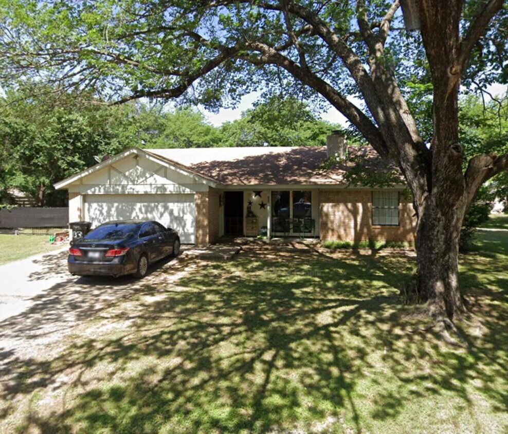 333 Walnut Ave, Azle, TX 76020 House Rental in Azle, TX