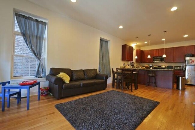 Foto del edificio - 1117 W 17th St