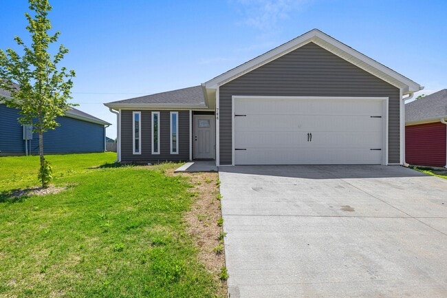Building Photo - Gorgeous 3 Bedroom Home Available In Orono...