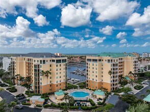 Building Photo - 2060 Matecumbe Key Rd