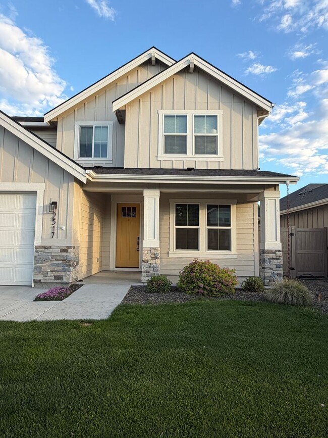 Foto del edificio - South Meridian Beautiful 4-Bedroom Home with a 3-Car Garage