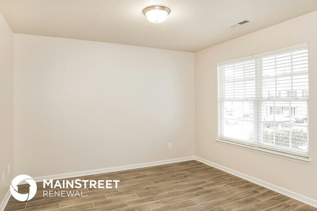 Foto del edificio - 4656 Chapel Ridge Dr