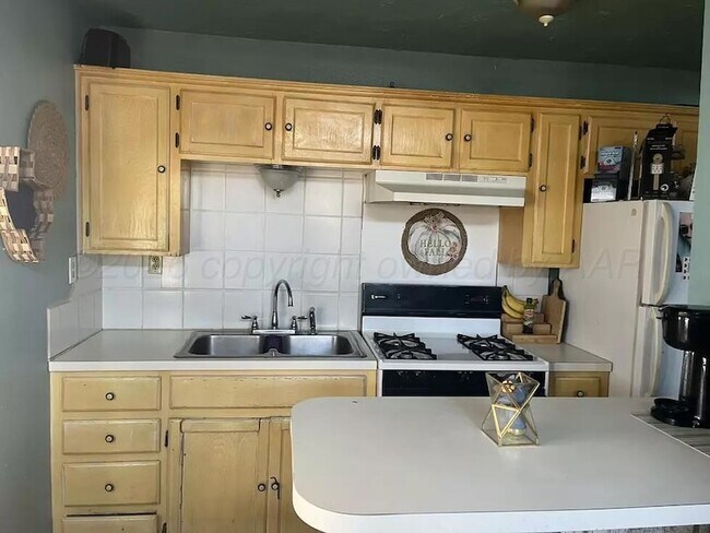 Foto del edificio - 905 S Madison St