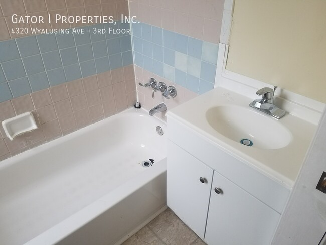 Photo - 4320 Wyalusing Ave Apartment