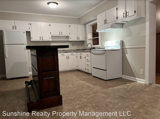 Building Photo - 3 br, 2 bath House - 319 CLAPP STREET