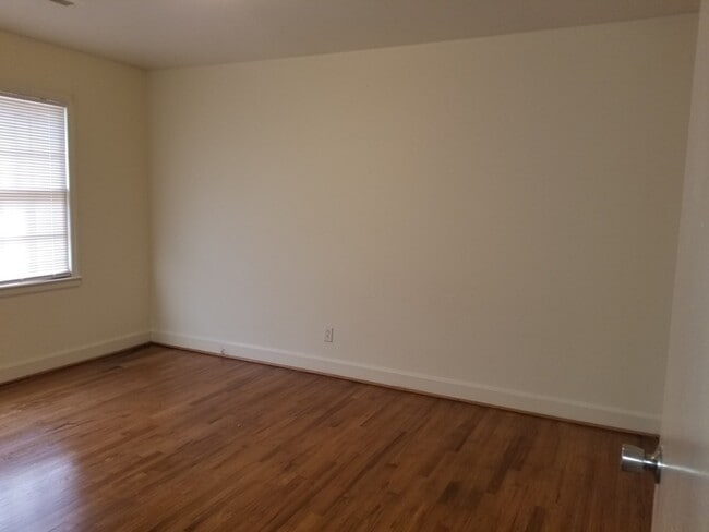 Building Photo - 2923 Amity Garden Ct