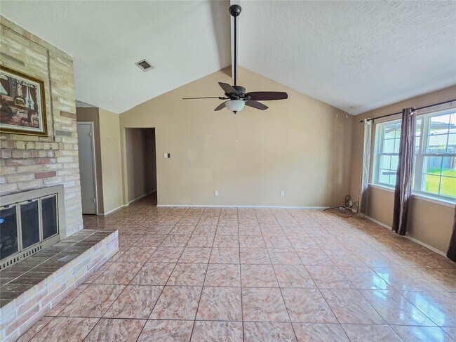 Building Photo - 2743 N Camden Pkwy