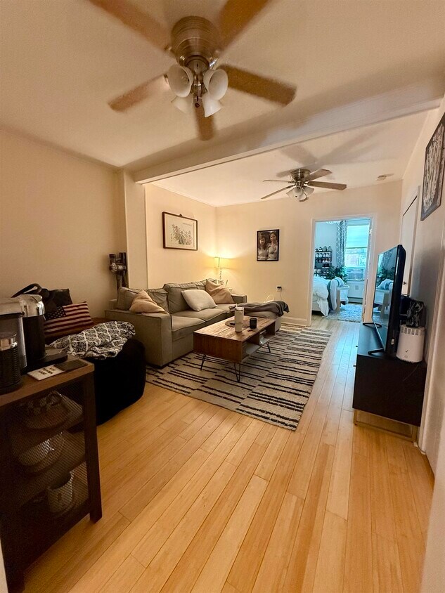 Foto del edificio - 411 2nd St