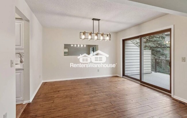 Foto del edificio - 7406 Cahill Rd