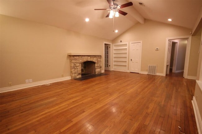 Foto del edificio - 2206 W 10th St