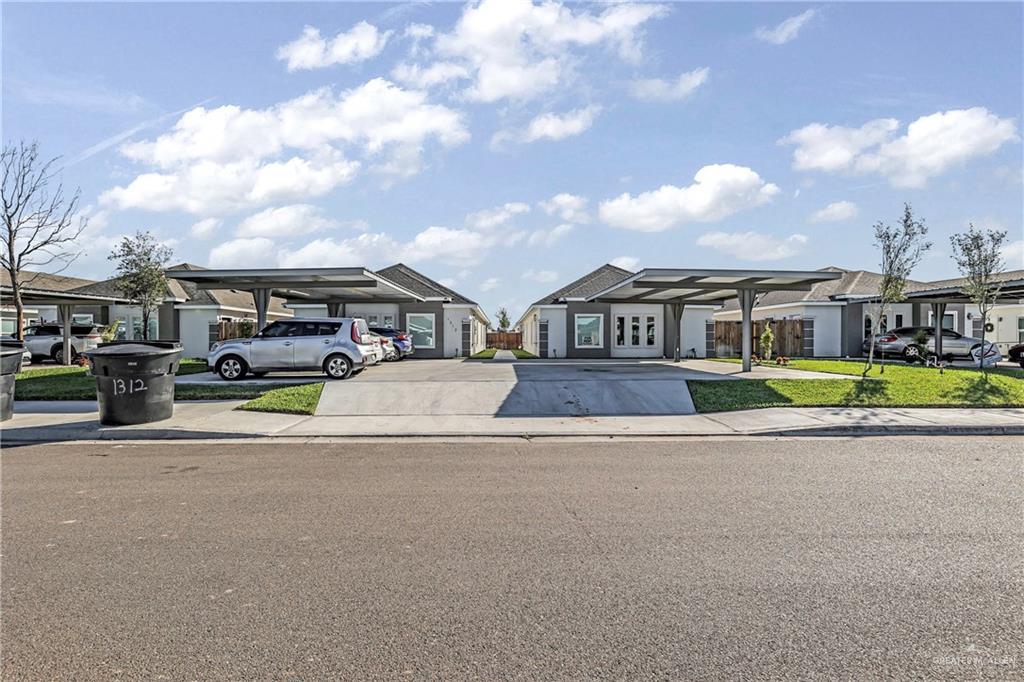 1312 S Xanthia St Unit 3, Alton, TX 78573 Room for Rent in Alton, TX