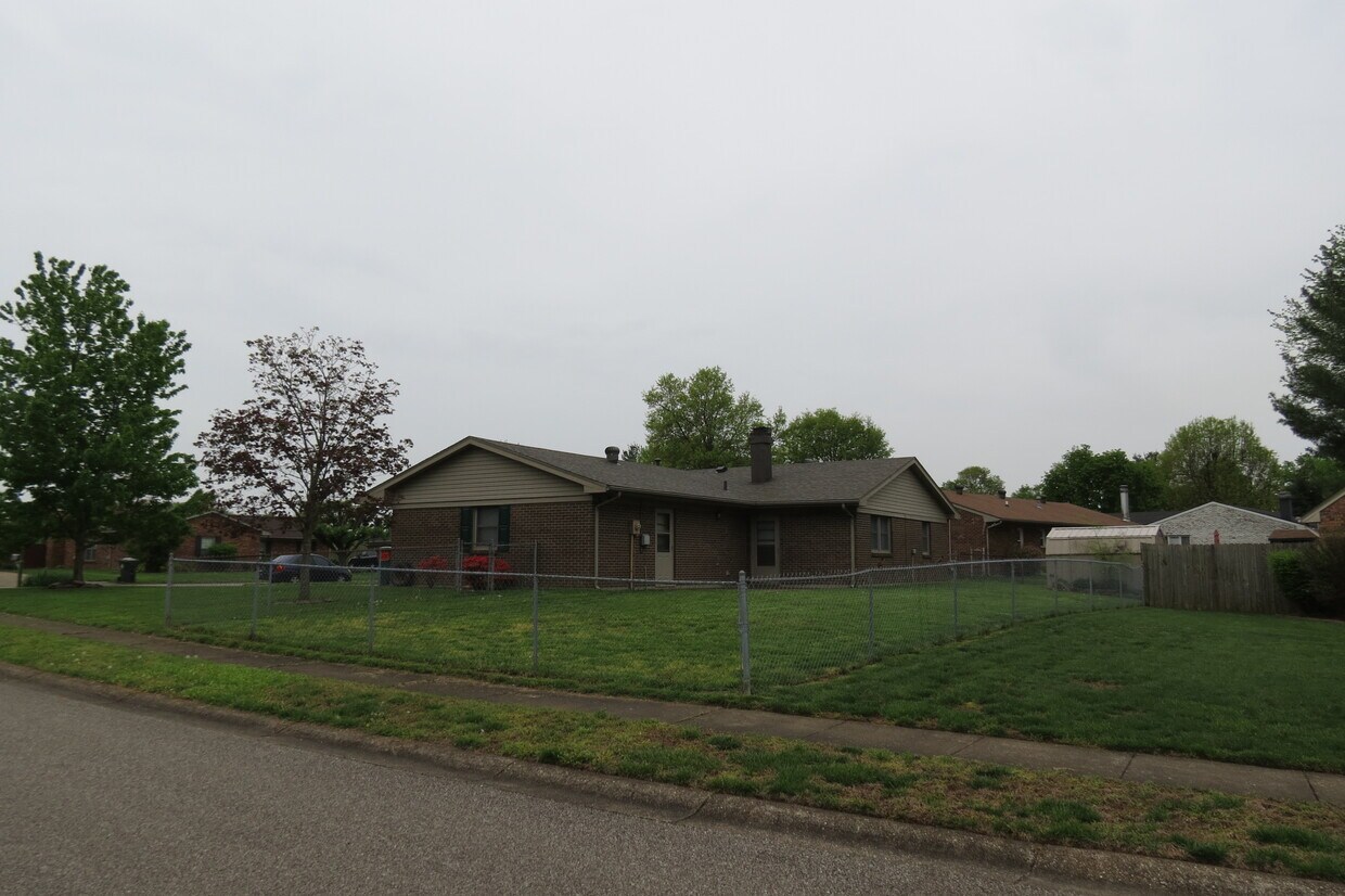 Foto del edificio - 3531 Aristides Dr