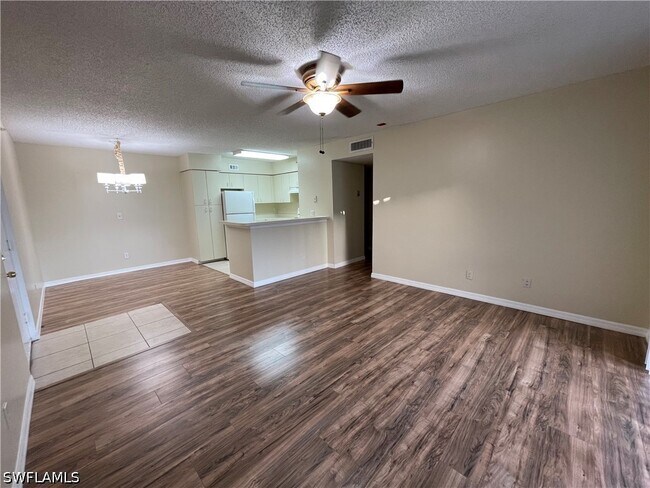 Foto del edificio - 13521 Eagle Ridge Dr