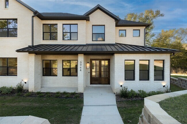 Building Photo - 3964 Hogan Dr