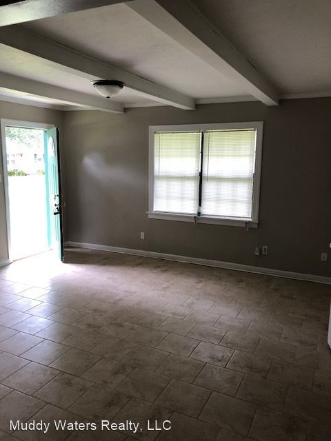 Foto del edificio - 4 br, 1.5 bath House - 304 Nanney Dr.