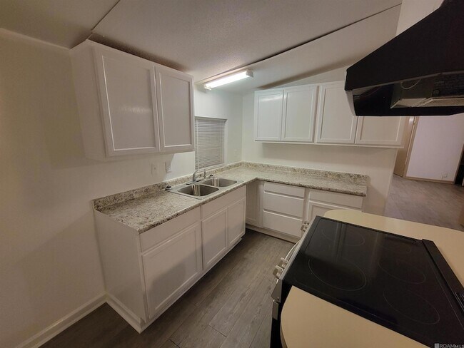 Foto del edificio - 4505 Lupine St