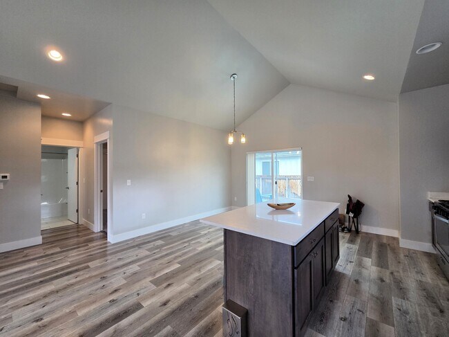 Building Photo - 3105 Mistral Way