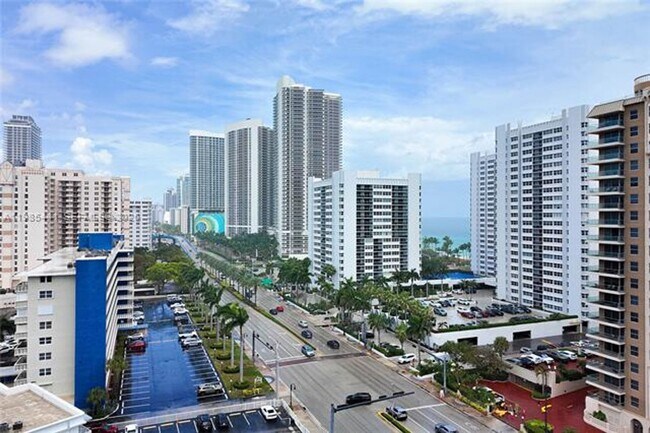 Building Photo - 1945 S Ocean Dr