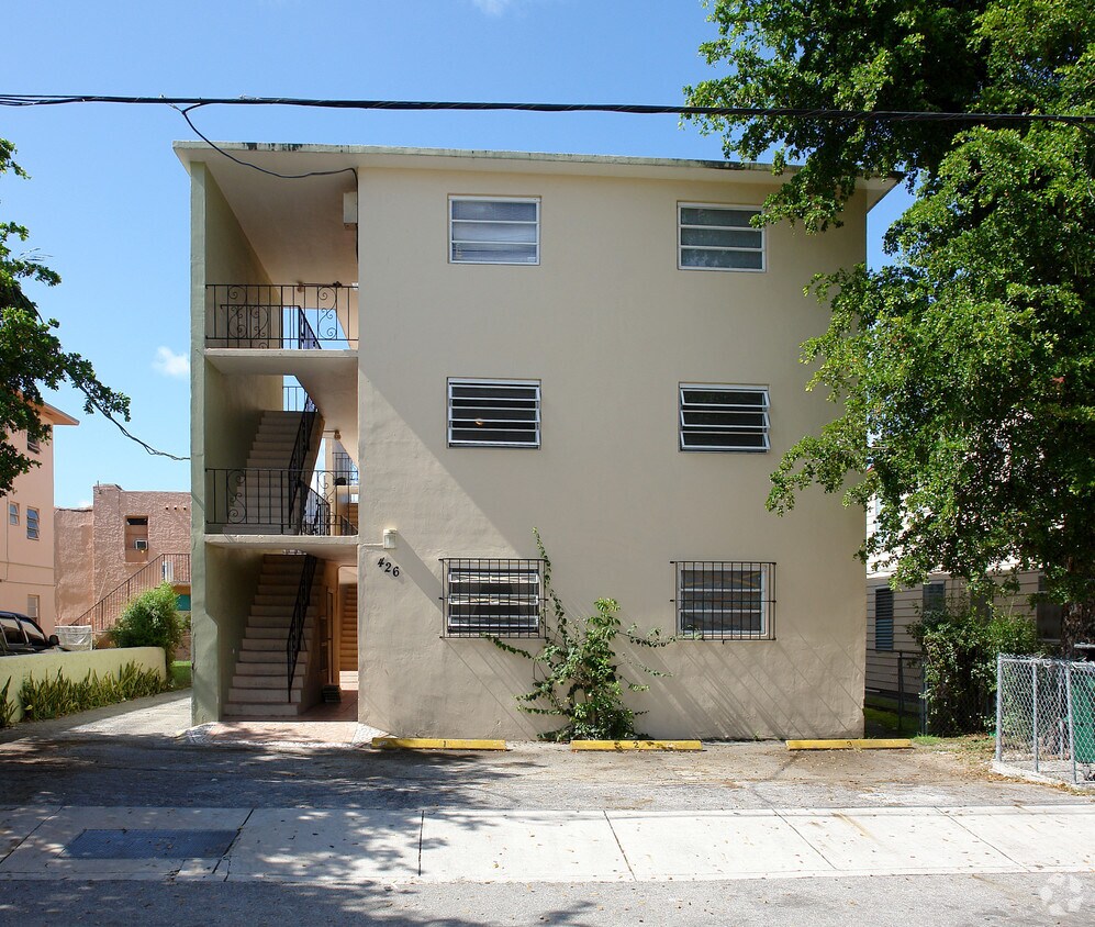 Foto principal - 426 SW 3rd St