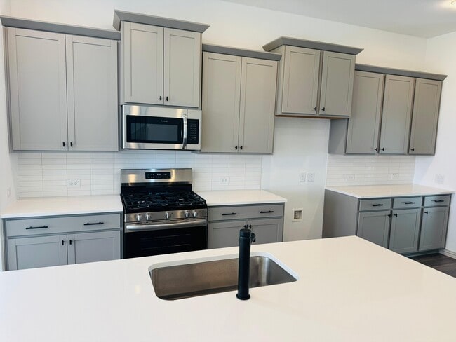 Photo - 3546 Pierce Ln Townhome