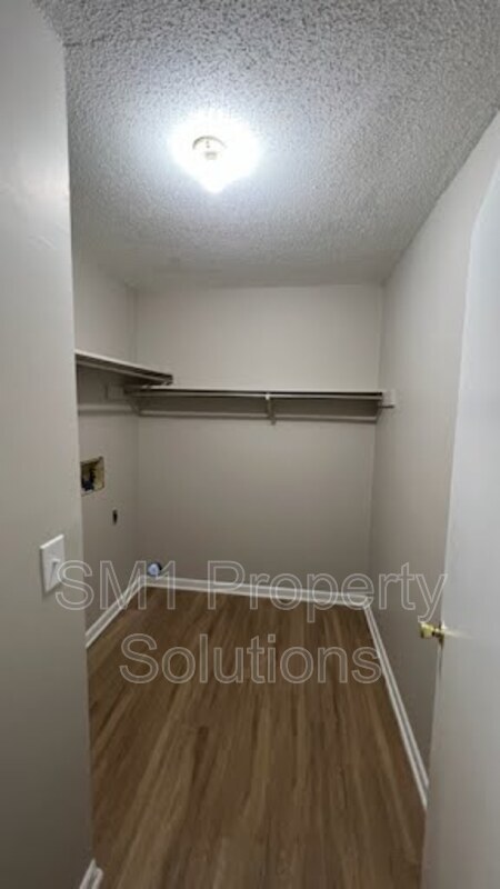 Foto del edificio - 1708 Green Oaks Dr SE