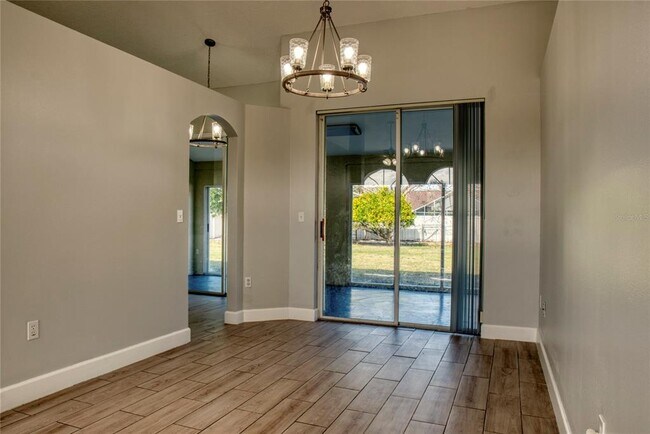 Foto del edificio - 1447 Kingston Way