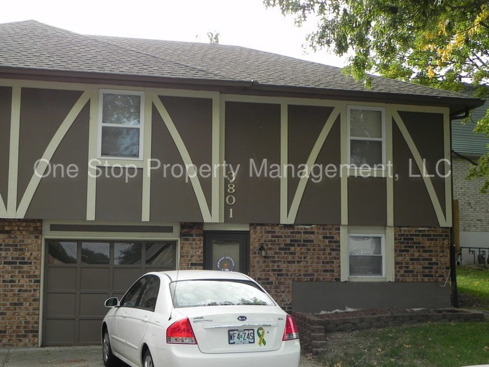 Foto del edificio - 3801 NE Colonial Dr