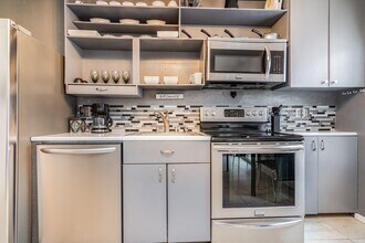 Building Photo - 1 Memory Ln