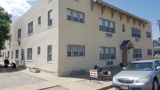 Building Photo - 1043 King St