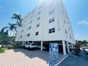 Building Photo - 1770 E Las Olas Blvd