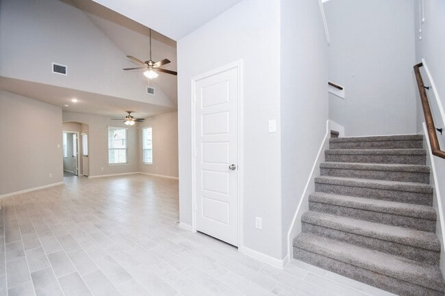 Building Photo - 1417 Sundown Gln Ln