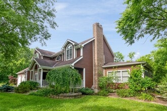 Building Photo - 5755 Butler Warren Rd