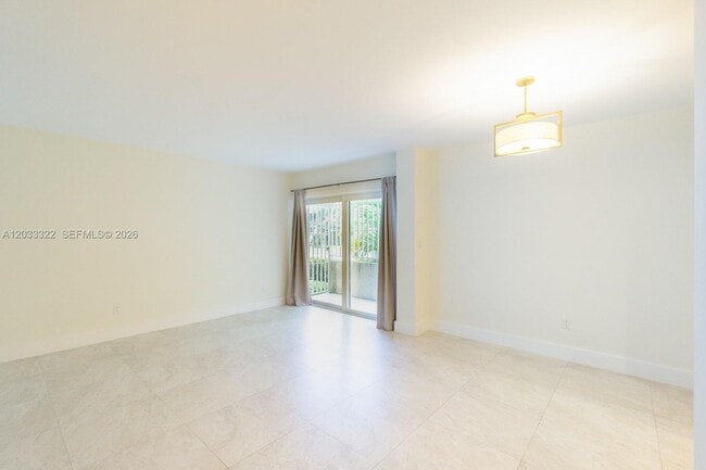 Building Photo - 5838 SW 74th Terrace