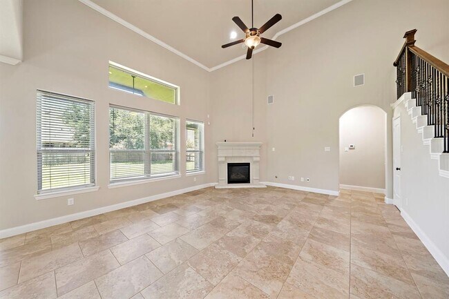 Building Photo - 1114 Arden Oaks Dr